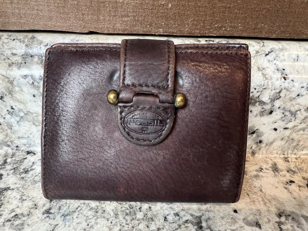 Vintage Fossil Dark Brown Pebbled Leather Tri Fold Snap Wallet Back Zip Y2K 90's